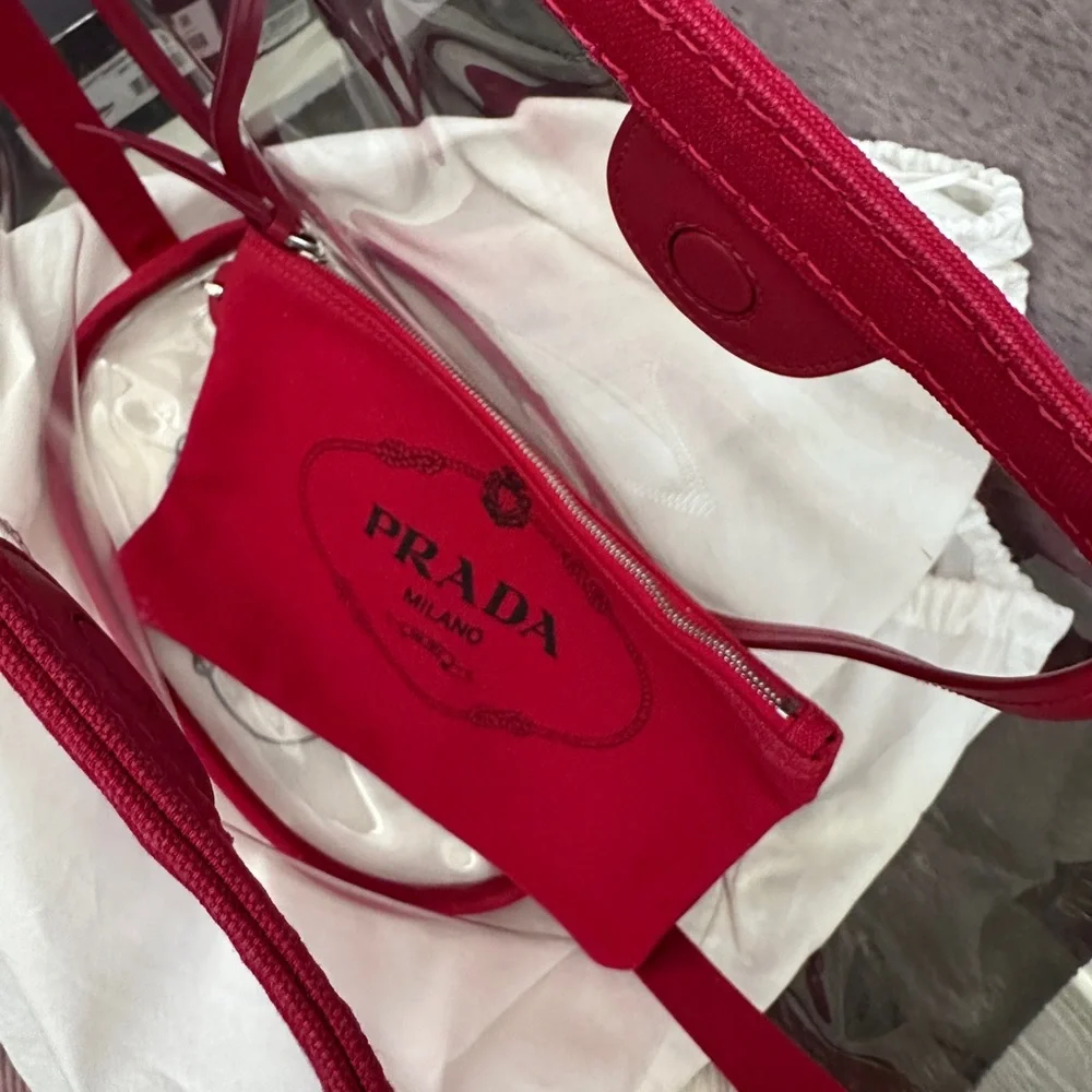 PRADA Clear Red Tote Pool Summer Bag with Pouch Authentic Used  Good   Condition - Picture 3 of 14